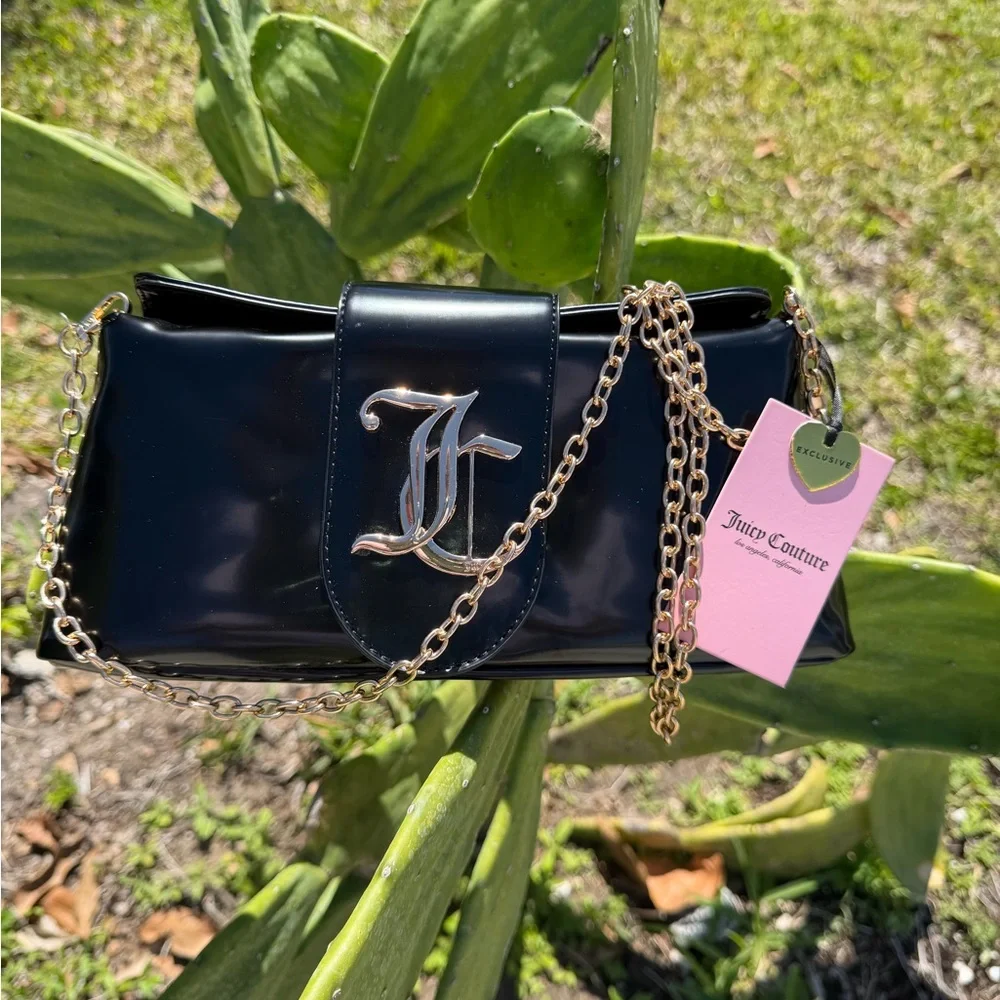 JUICY COUTURE Overstated Black Patent Flap Clutch with Gold Chain and Logo - Picture 2 of 14